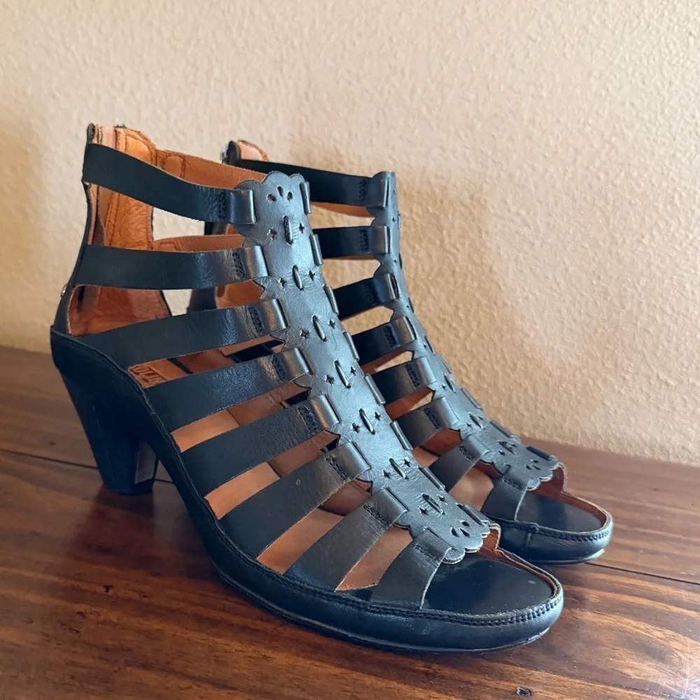 PIKOLINOS Java Caged Gladiator Sandal Black Size 8.5 / 39